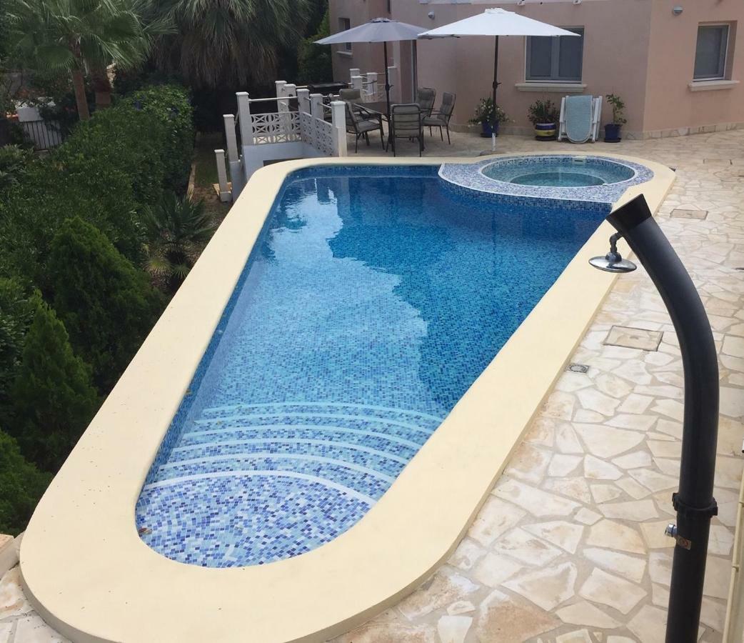 Sunny Renovated Apartment - Denia/Santa Llucia Bagian luar foto